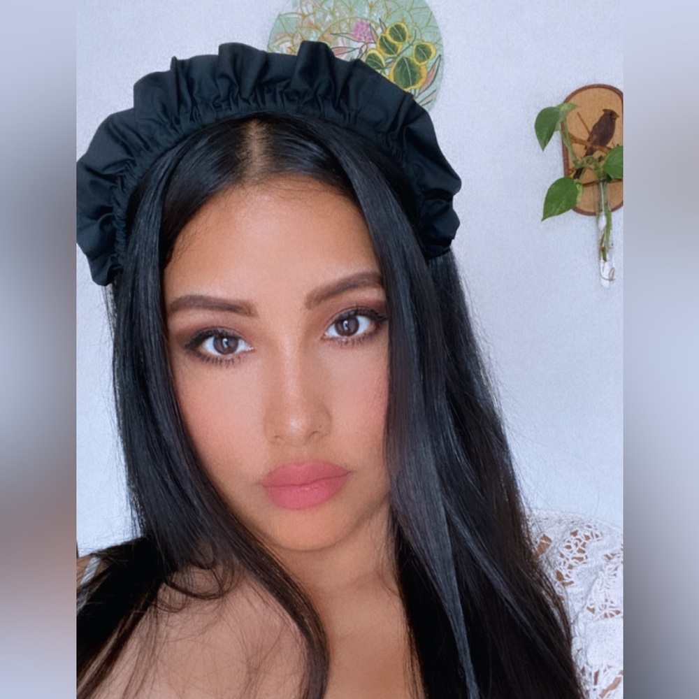 Black Ruffled headband